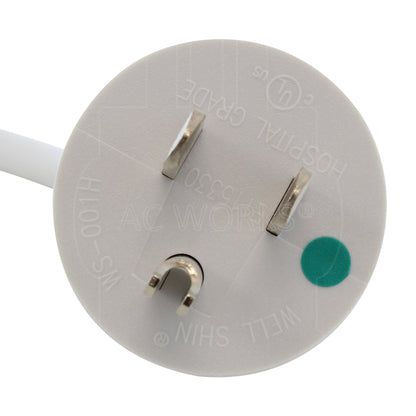 Green dot NEMA 5-15 male plug