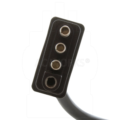 Head on view of 4-prong plug