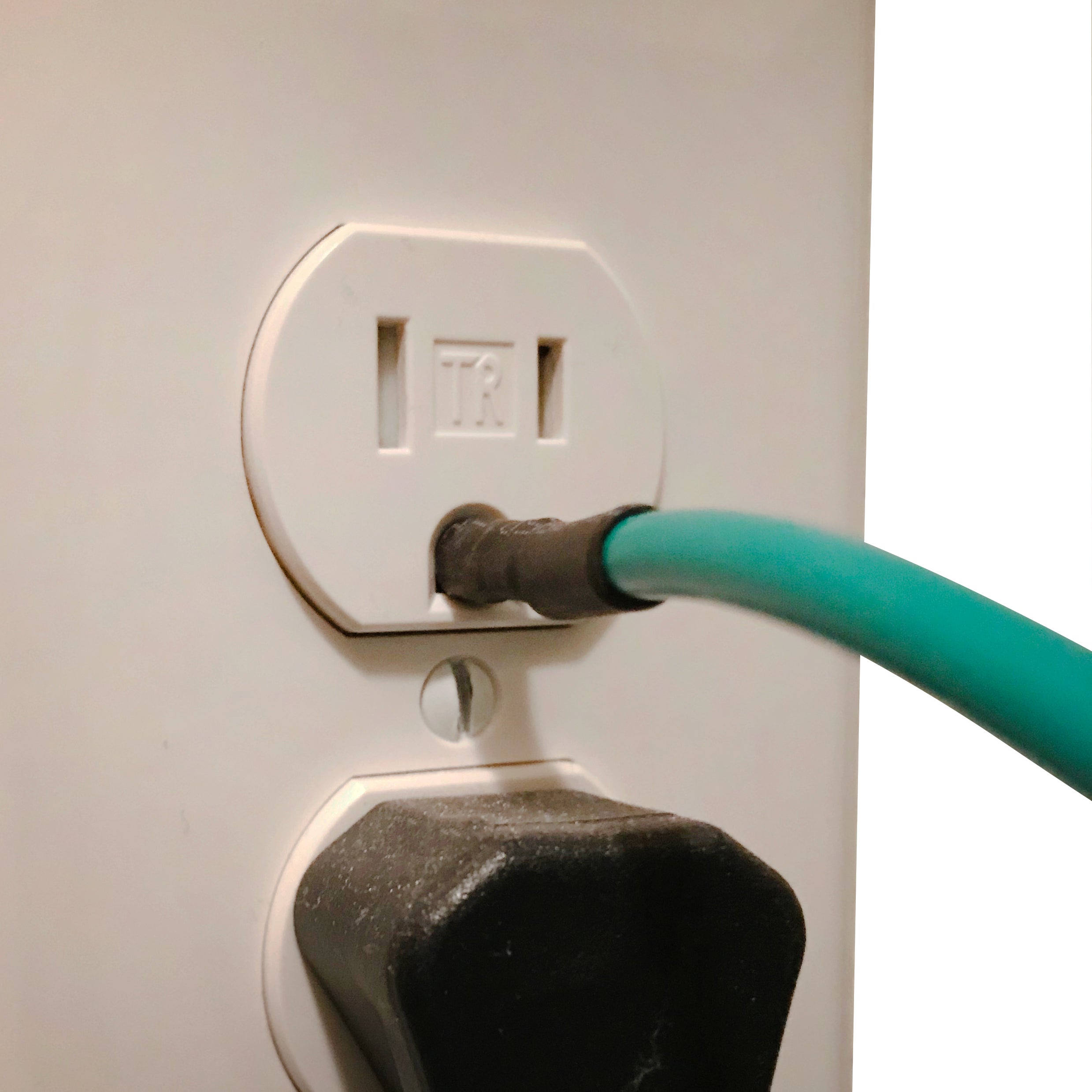 grounding pin for household outlet